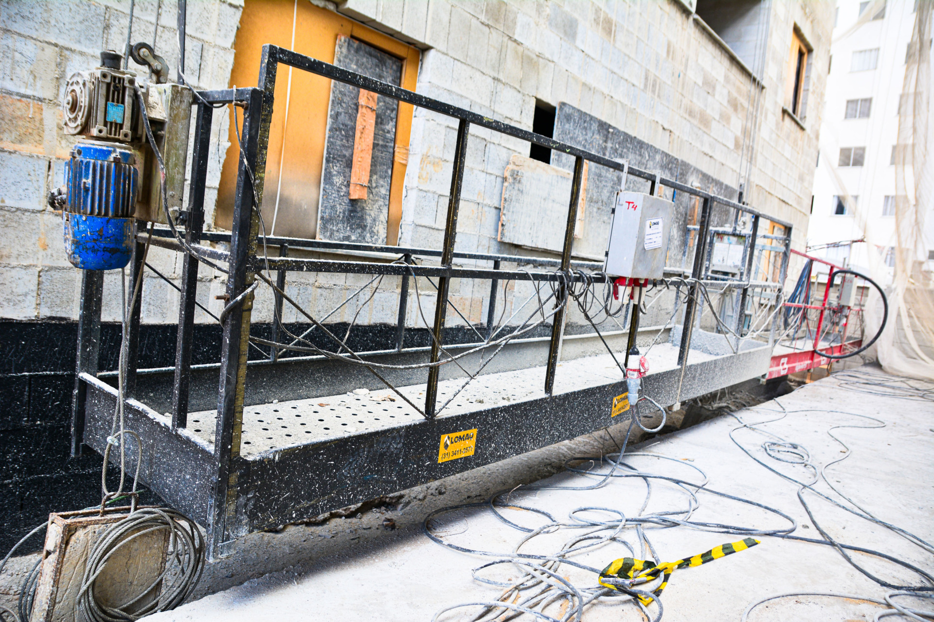 Qual equipamento usar para trabalho em altura Veja como escolher a solução certa